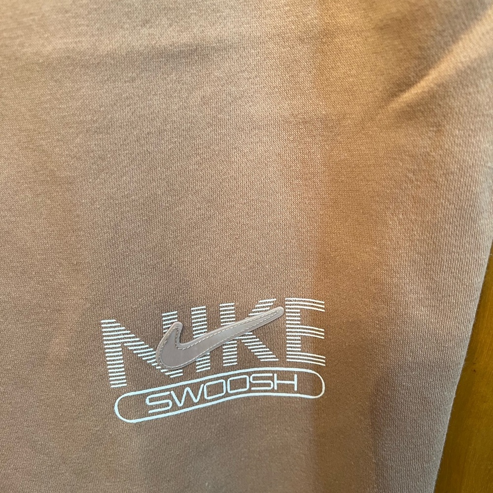 Women’s NWT Nike Sweatpant
